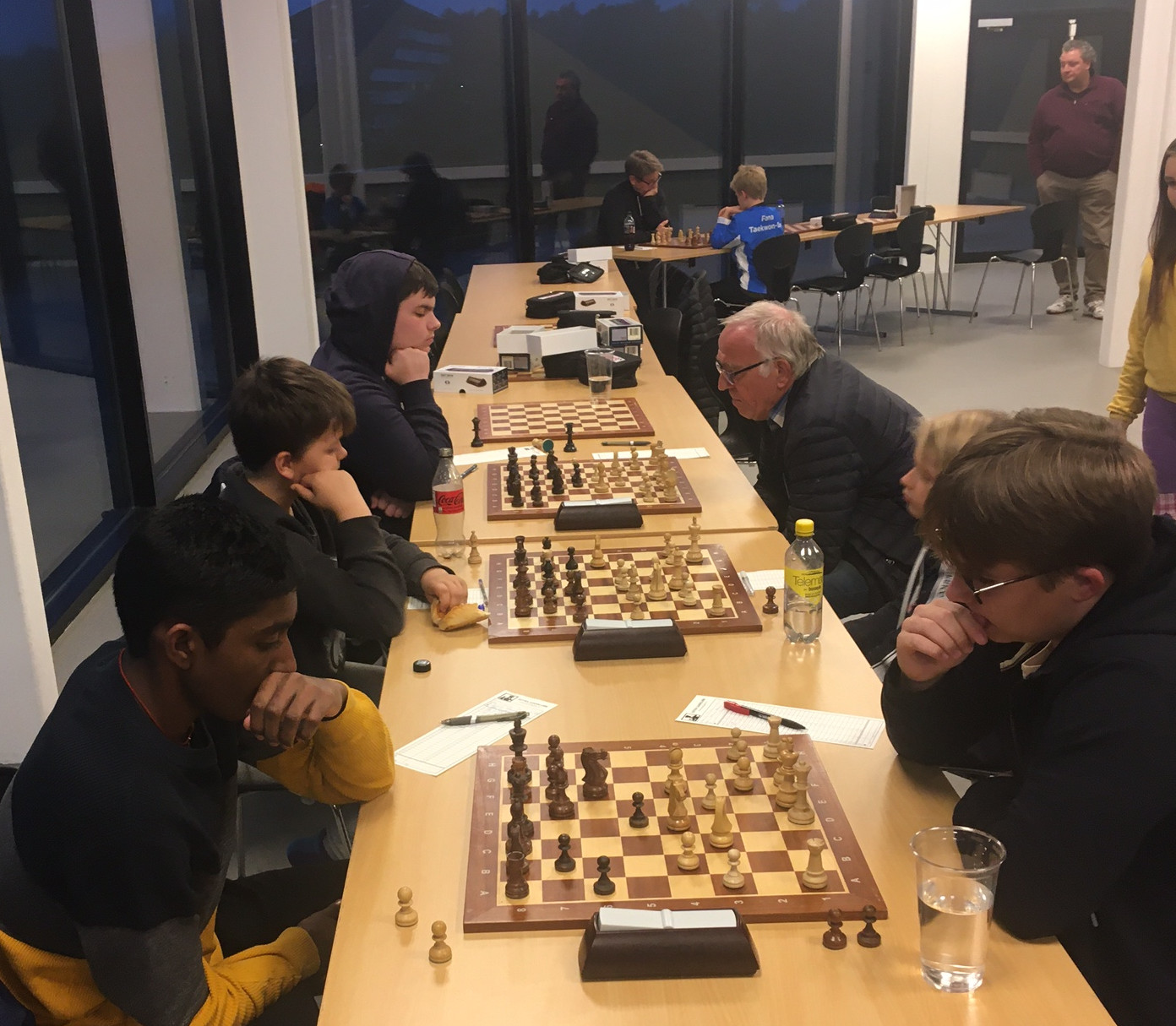 Den 2. runden av Høstturneringen samlet 8 spillere. Foto: Monica L. Fjeldstad